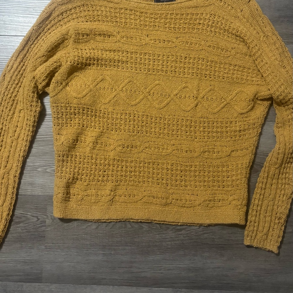 Abercrombie & Fitch Mustard Cable Knit Sweater